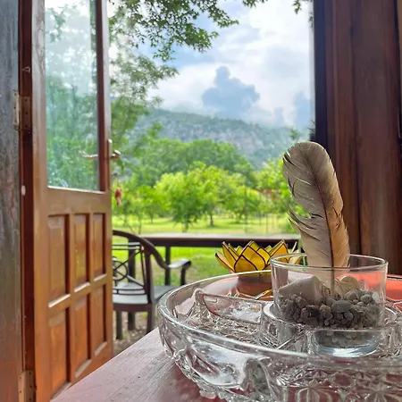 Maki Cirali Hotel 3*